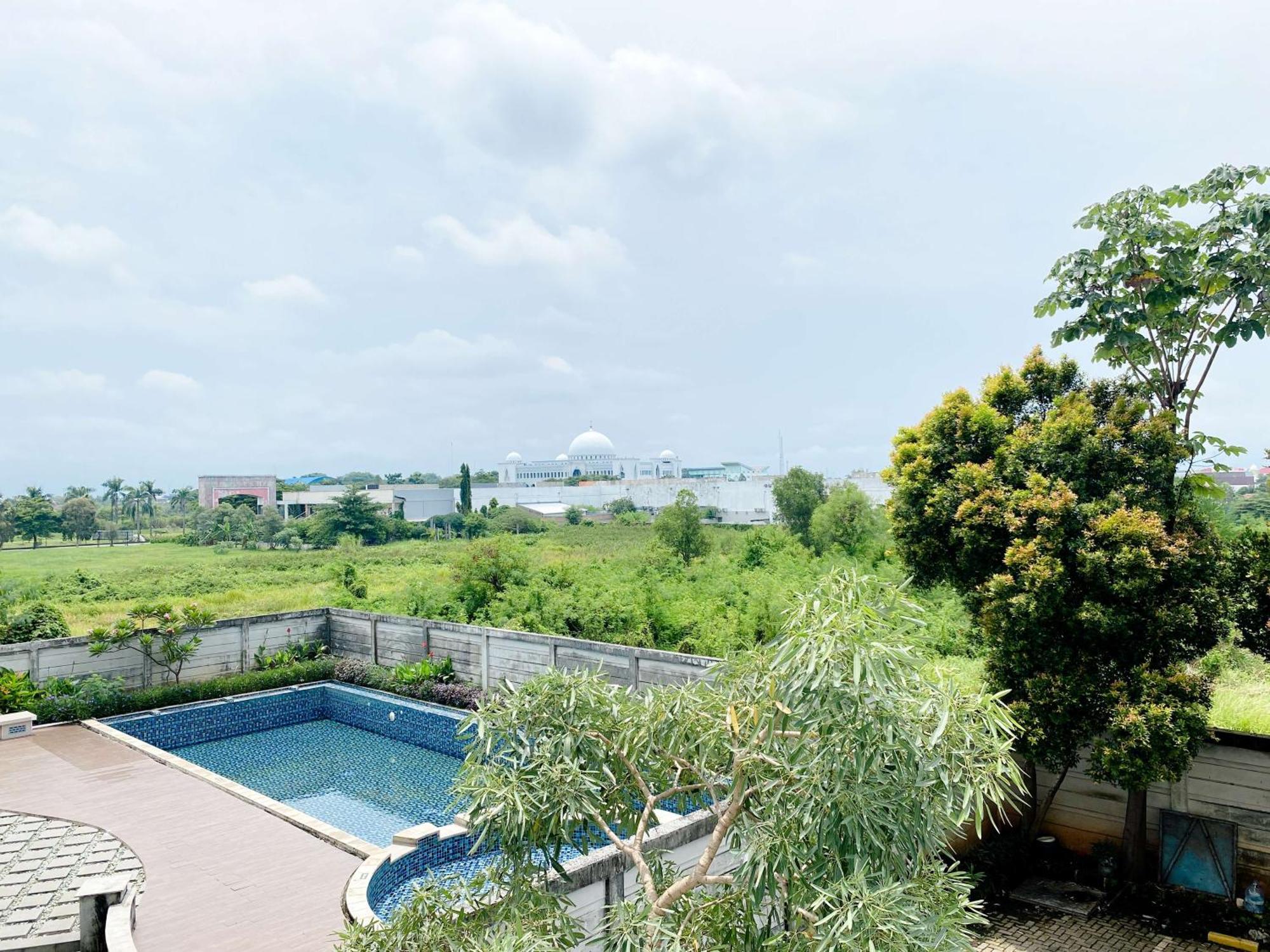 Apartemen Modern Look And Homey At Enviro By Travelio Cikarang